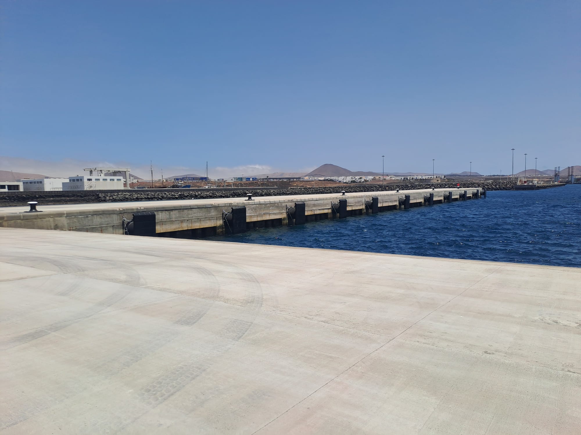 Finalizan con éxito las obras de ampliación del Muelle de Naos en el